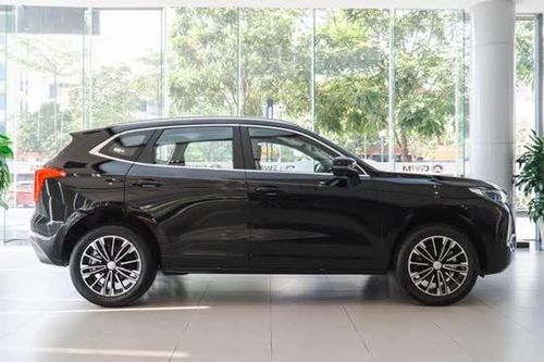 Đối thủ của Toyota Corolla Cross giảm giá 80 triệu đồng tại Việt Nam