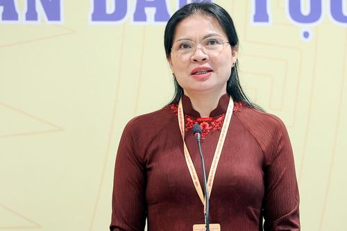 Bà Hà Thị Nga giữ chức Phó Chủ tịch - Tổng Thư ký Ủy ban Trung ương MTTQ Việt Nam khóa XI