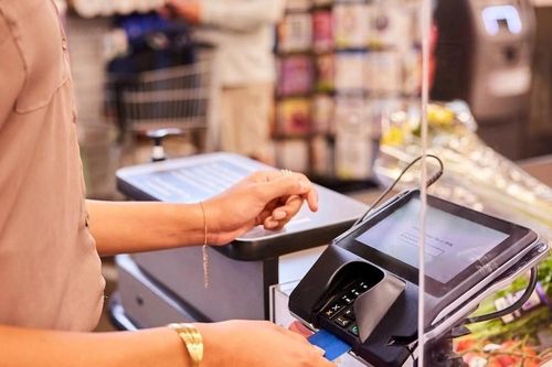 Bất an nợ thuế từ 1 triệu đồng có thể bị cấm xuất cảnh