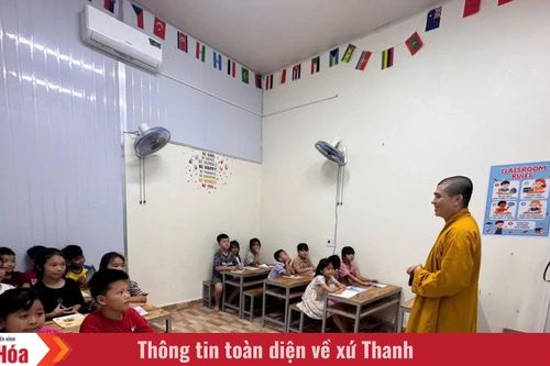 Lớp học 'đặc biệt' ở chùa Bụt