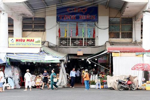 Lập lại trật tự chợ Tịnh Biên
