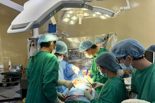 Bệnh viện Tim mạch An Giang làm chủ kỹ thuật mổ tim hở không dùng máy tim phổi nhân tạo
