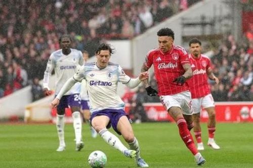 Victor Lindelof và màn lột xác ngoạn mục trong vai trò tiền vệ tại Aston Villa