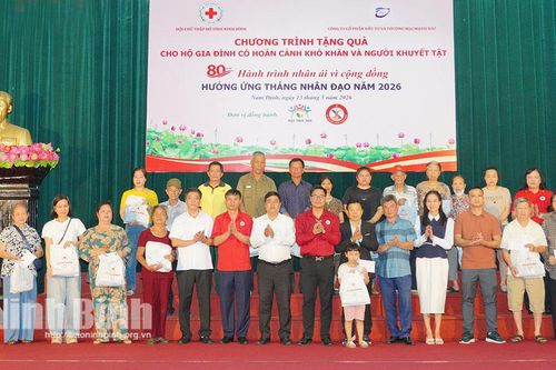 Hội Chữ thập đỏ tỉnh tổ chức các hoạt động nhân đạo tại phường Nam Định, phường Thành Nam và xã Vạn Thắng