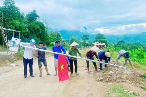Ngày thứ 7 về với nhân dân