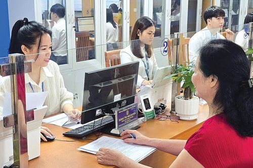 Lăng kính xây dựng 13/5: Bộ Xây dựng sẽ bãi bỏ, đơn giản, phân cấp 157 thủ tục hành chính