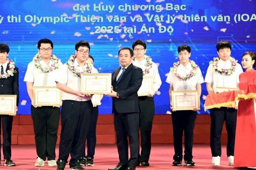 Hà Nội ưu tiên nguồn lực cho giáo dục và đào tạo