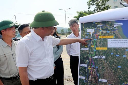 Nghệ An: Kiểm tra tình hình triển khai dự án Khu công nghiệp VSIP Nghệ An 3