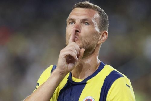 Dzeko ở tuổi 40 vẫn dự World Cup 2026: Bosnia & Herzegovina chơi canh bạc lớn?