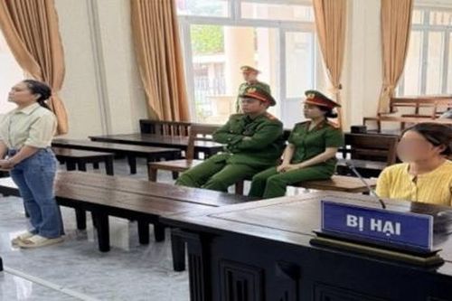 Bản án thích đáng cho người phụ nữ mua xăng đốt nhân tình