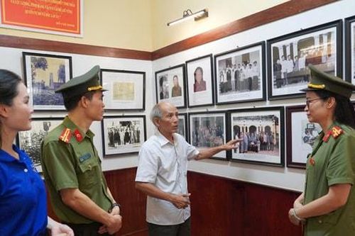 Phú Thượng tháng 5 - Dâng Bác niềm tin tuổi trẻ