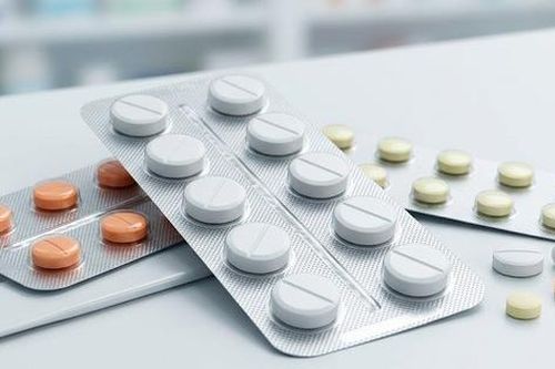 Axit uric đã về ngưỡng bình thường: Bệnh nhân gout có được tự ý dừng thuốc?