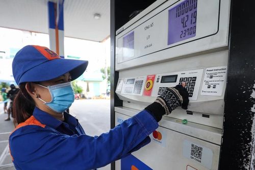 Xăng dầu đồng loạt giảm giá