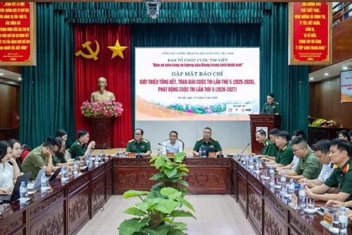 Hơn 650 tác phẩm tham dự Cuộc thi viết 'Bảo vệ nền tảng tư tưởng của Đảng trong tình hình mới' lần thứ 5