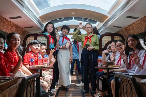 [Ảnh] Chuyến tàu di sản 'Hành trình 85 năm: Tre bền-Măng vươn' kết nối truyền thống Đội với thế hệ thiếu nhi hôm nay