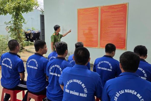 Cuộc chiến chống ma túy ở Quảng Ngãi (Kỳ 1: Đánh mất tương lai chỉ vì một lần 'thử cho biết'!)