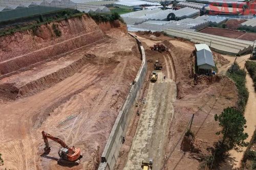 Ngổn ngang công trường đường vành đai 'nối dài' Đà Lạt