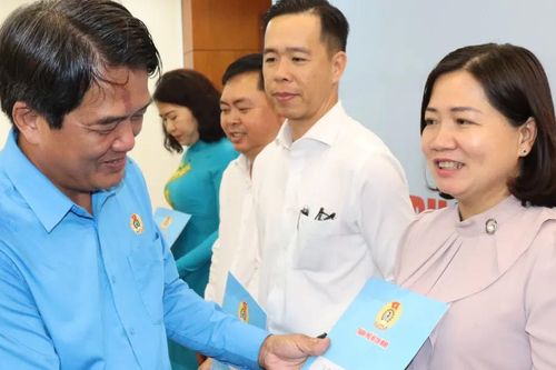 Công đoàn phối hợp cấp ủy địa phương chăm lo người lao động