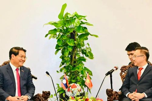 TPHCM tăng cường hợp tác với Thủ đô Viêng Chăn, Lào