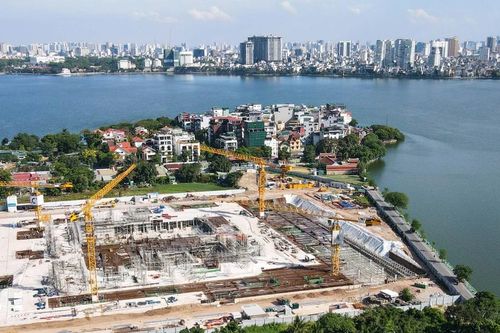 Cận cảnh nhà hát Opera Hà Nội dần lộ diện bên hồ Tây