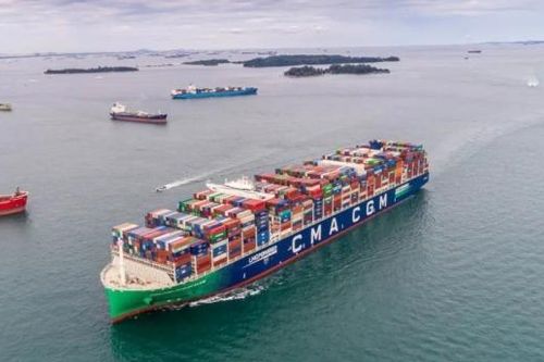 Các hãng vận tải biển mở tuyến thương mại mới 'né' eo biển Hormuz