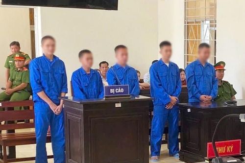 Mở tiệc ma túy trong quán karaoke, 5 bị cáo lĩnh án hơn 31 năm tù