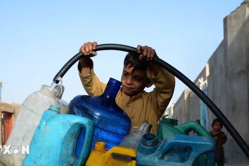 Liên hợp quốc cảnh báo về khủng hoảng dinh dưỡng và nước sạch ở Afghanistan