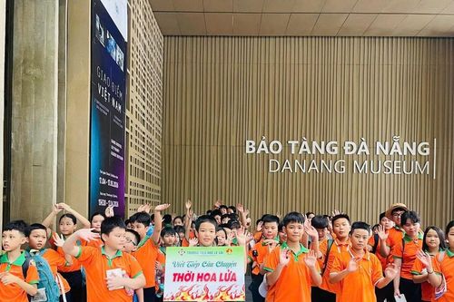 Giáo dục truyền thống gắn với trải nghiệm thực tế