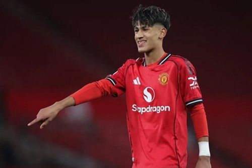 JJ Gabriel: Thần đồng 15 tuổi sắp đi vào lịch sử Man Utd trong tour du đấu hè