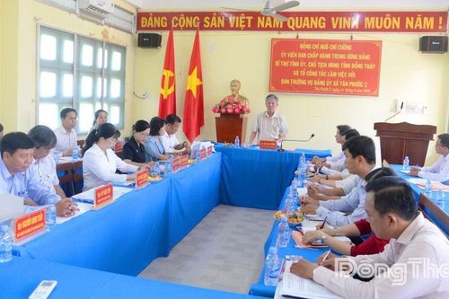 Bí thư Tỉnh ủy Ngô Chí Cường làm việc với xã Tân Phước 2
