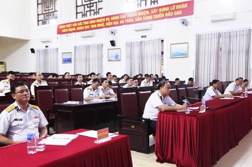 Lữ đoàn 162 tổ chức hội nghị cán bộ tàu 6 tháng đầu năm 2026