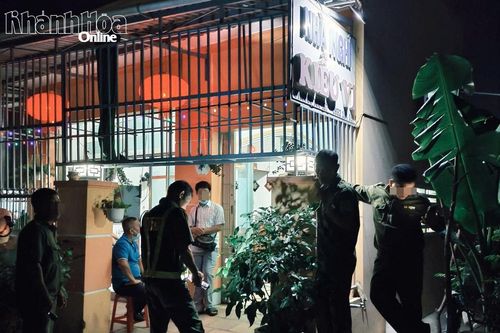 Phát hiện cô gái tử vong trong nhà nghỉ ở phường Ba Ngòi