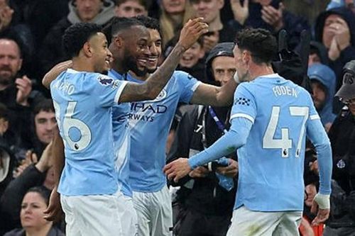 Man City thắng Crystal Palace 3-0: Sức ép nghẹt thở lên ngôi đầu của Arsenal