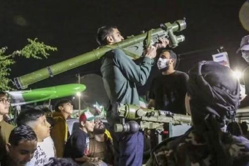 Nghi vấn Trung Quốc chuyển giao tên lửa phòng không cho Iran qua nước thứ ba