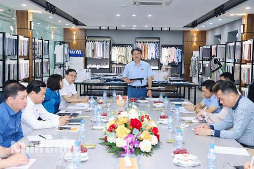 Đoàn công tác của Ủy ban Khoa học, Công nghệ và Môi trường của Quốc hội khóa XVI khảo sát việc thực thi pháp luật tại các doanh nghiệp trên địa bàn
