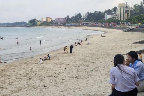 Đánh thức Cửa Tùng