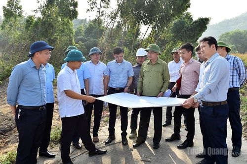 Đẩy nhanh tiến độ thi công đoạn tuyến 8,1 km thuộc Dự án cao tốc Tuyên Quang - Hà Giang