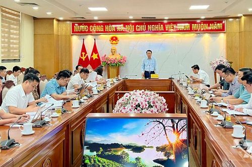 Đẩy nhanh tiến độ các khu tái định cư, tạo quỹ đất phát triển công nghiệp trong dài hạn