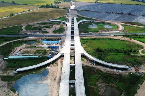 Cần Thơ rà soát gần 100 dự án chậm tiến độ, vướng pháp lý