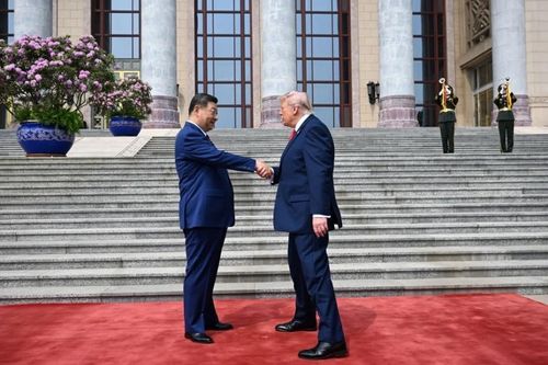 Trung Quốc bắn 21 loạt đại bác chào mừng Tổng thống Trump