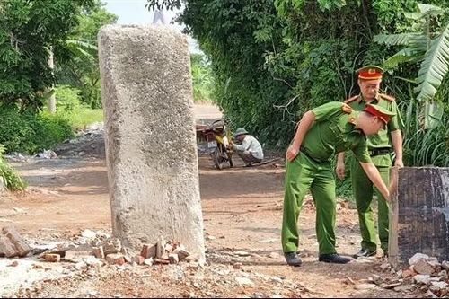 Hà Nội: Chính quyền siết chặt bến bãi, trạm trộn không phép dọc bãi sông