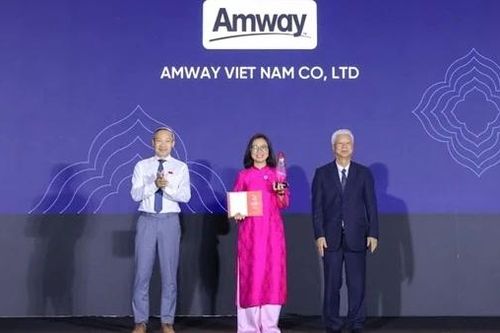Amway Việt Nam ghi dấu ấn lần thứ 10 được vinh danh tại Giải thưởng Rồng Vàng 2026