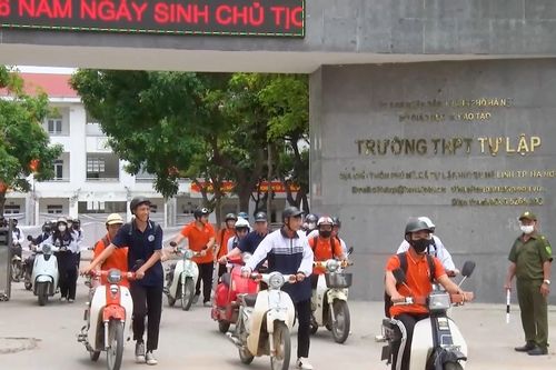 Công an xã Tiến Thắng phát huy hiệu quả mô hình 'Cổng trường an toàn giao thông'