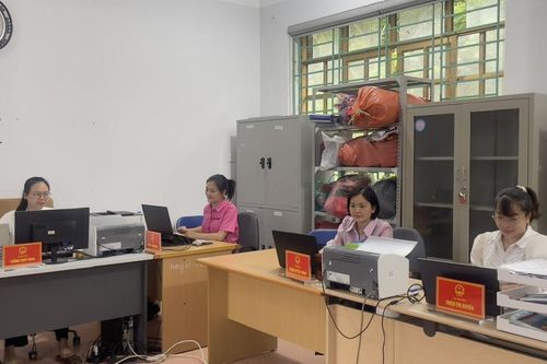 Bổ sung nội dung hệ thống OKR gắn với hệ thống KPI trong toàn bộ kiến trúc điều hành, quản trị và đánh giá cán bộ của tỉnh