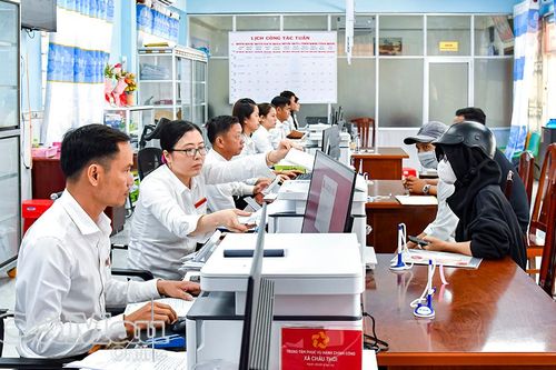 Học và làm theo Bác kiến tạo quê hương phồn vinh
