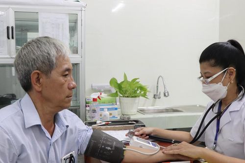 Mở rộng quyền lợi bảo hiểm y tế, giảm gánh nặng chi phí cho người bệnh