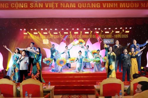 'Giai điệu tháng 5' - Tự hào 78 năm Công an nhân dân thực hiện 6 điều Bác dậy