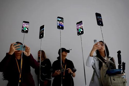 Công nghệ 14/5: iOS 26.5 với RCS mã hóa, Sony Xperia 1 VIII cảm biến 'khủng'