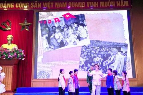 Thiếu nhi Thanh Xuân kể chuyện Bác Hồ
