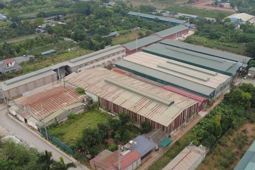 Hà Nội: Xã Quốc Oai yêu cầu các tổ chức, cá nhân tự tháo dỡ công trình vi phạm tại khu bãi Phượng Cách, Sơn Trung trước 30/5, nếu không sẽ cưỡng chế trong tháng 6/2026